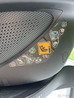 Set Maxi-Cosi Pebble 360 + ISOFIX báze FamilyFix 360 - 3
