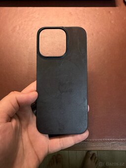 Kožený kryt Nomad Magnetic Back pro iPhone 16 Pro - 3