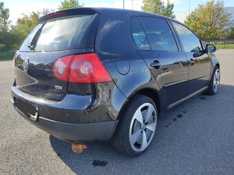 Prodám výměním vw golf 5 1.9tdi 77kw rok 2007 ,auto jezdí pě - 3