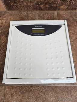 OSOBNÍ VÁHA CAMRY, model EB6171 - 3