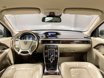 Volvo XC70 D5 AWD SUMMUM - 3