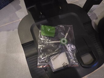 Robotický vysavač iRobot Roomba i7+ - 3