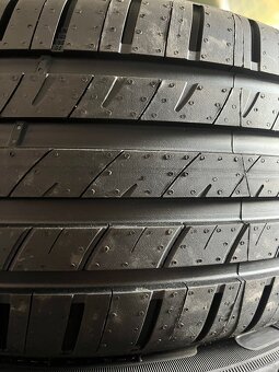 215/45/17 RIKEN vyrobce MICHELIN - 3