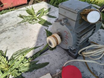 MEZ Mohelnice, elektro motor - 3