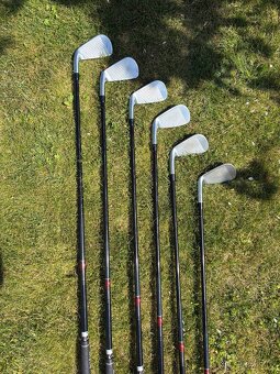 Titleist T-200 železa 5-P - 3