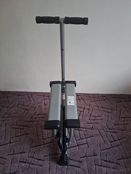 Posilovací stroj LEG MAGIC Trainer - 3