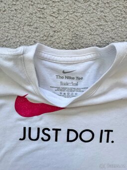Tričko Nike glitry, vel. 116/122 - 3