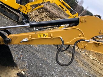Pásový báger CAT 304Ccr - 3