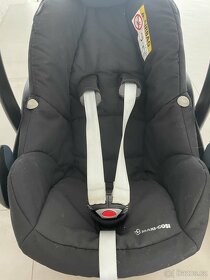 Maxi Cosi plus + základna + podsedak - 3