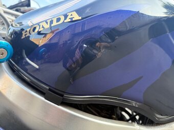 Honda cbr900rr - 3