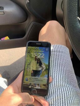 iPhone SE 2020 - 3