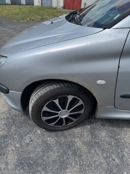 Peugeot 206 - 3