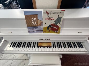 Bílé pianino Weinbach-Petrof se zárukou 5 let, doprava zdarm - 3
