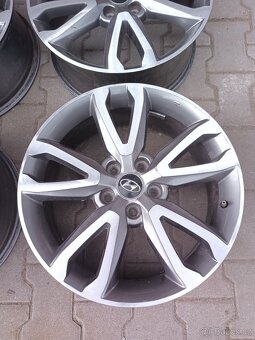 Hyundai, Kia, honda, Renault, Toyota, - 3