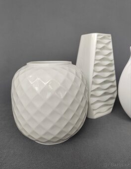 Elegantní dekorační předměty z bílého porcelánu - 3