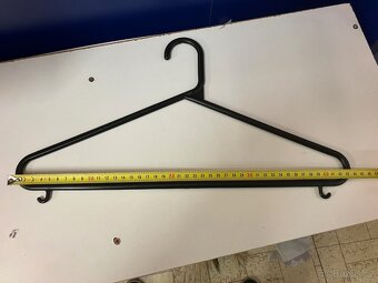 Plastová ramínka - 3