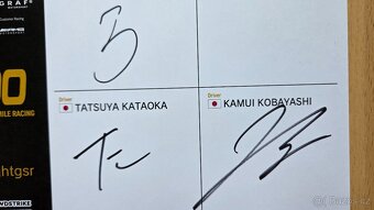 24H SPA 2025 Mercedes AMG GT Goodsmile 3 autogramy - 3