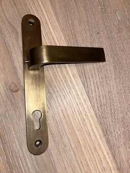 Bezpečnostní dveřní kování - 3