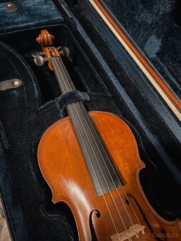 4/4 housle včetně vybavení - 3