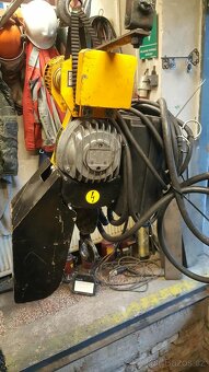 Řetězový elektrický zvedák kladkostroj 1000 Kg - 3