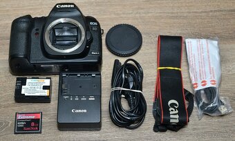 Canon EOS 5D Mark II full-frame Full HDV42000 Exp - 3
