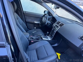 Prodám nepojízdné Volvo V50 - 3