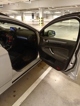 Prodám pěkný Ford mondeo mk4 rok - 3