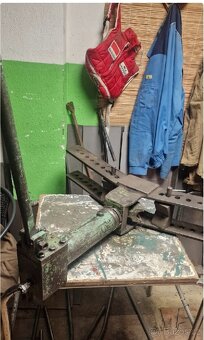 Ohýbačka a řezačka trubek - 3