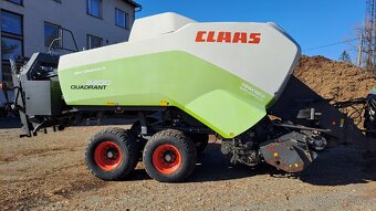 Claas Quadrant 3400 RC - 3