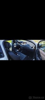 Renault Megane 3 coupe - 3