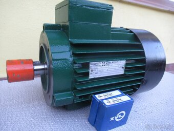 Přírubový elektromotor 380V.1,5kw-1410ot.nejen na DARLING. - 3