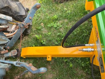 Vlečka za traktor, traktorový přívěs, vlek 4000 kg, bržděný - 3