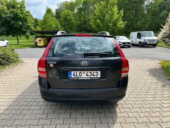 Prodám:Kia Cee'd 1.4 R.V 2011 Facelift kombi 107TKM najeto - 3