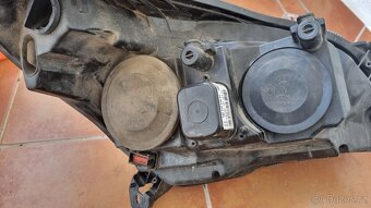 Astra H _světlomet Hella H7 levá - 3