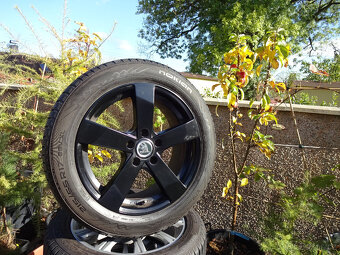 Superb III + Passat B8 - zimní alu sada 17" 5x112 ET40 - 3