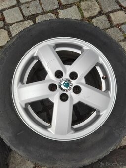Prodám orig alu 15 škoda Octavia 1 5x100 ET 38 letní pneu - 3
