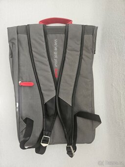 PRODÁM Originální batoh VUCH – originální design. - 3