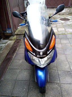 Skútr 125ccm - 3