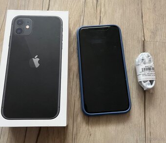 iPhone 11 Black 64 GB - 3