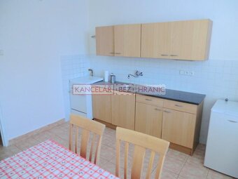 Pronájem, byt 1+1, centrum města, ul. Bratří Jaroňků, Zlín, - 3