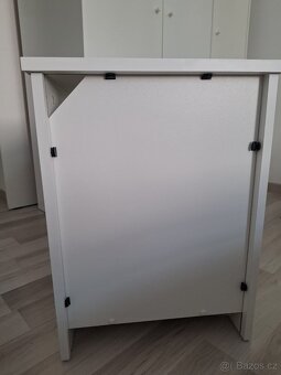 Nocni stolek Songesand Ikea - 3