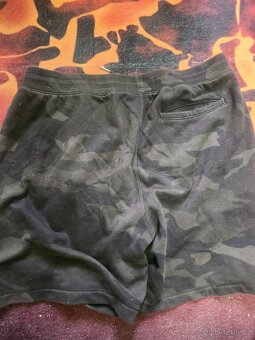ABERCROMBIE & Fitch šortky vel . XL stav 9/10 , stav viz f - 3