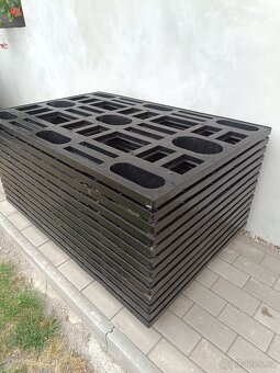 Plastové palety 120 x 80 - 3