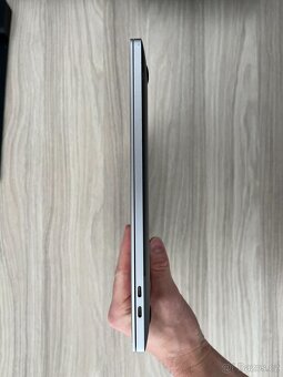 MacBook Pro 16" CZ Vesmírně šedý (2020) NEFUNKČNÍ OBRAZOVKA - 3