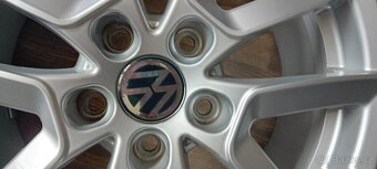 NOVE ALU KOLA WV SKODA kompletnji - 3