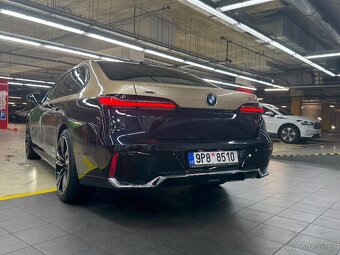 BMW 740D M G70 EXLUZIVE CARS  Protiúčet možný - 3
