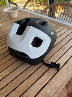 Helma POC AXION Race Mips_CENA PEVNA - 3