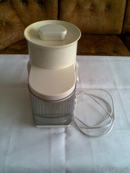 Prodám odšťavňovač AEG - 3