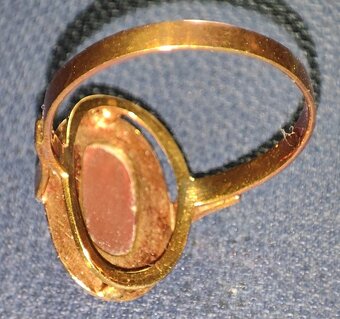 Dámský zlatý prsten - 3