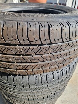 Prodám 4 js pneu Michelin latitude tour hp - 3